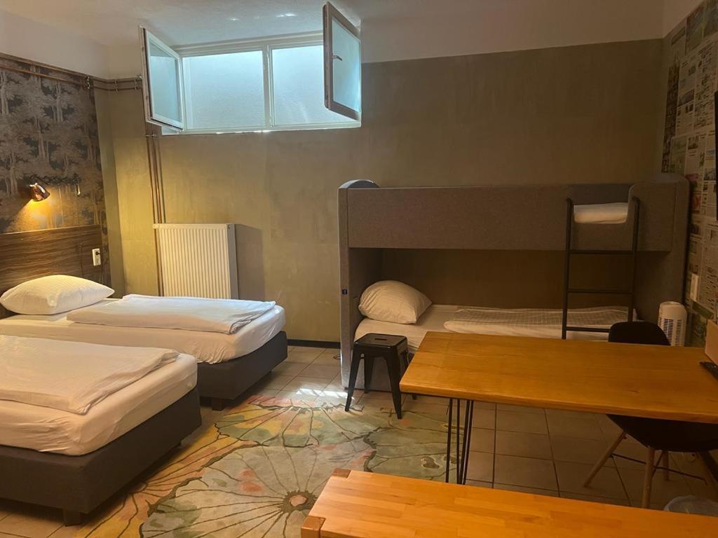 Koby Work&Stay Souterrain Apartment, Wifi&Komfort Херфорд Экстерьер фото
